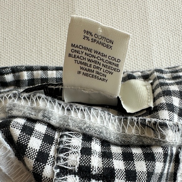 LOFT Black White Gingham Shorts Size 8 Cuffed Hem Summer Picnic Style - Picture 3 of 8